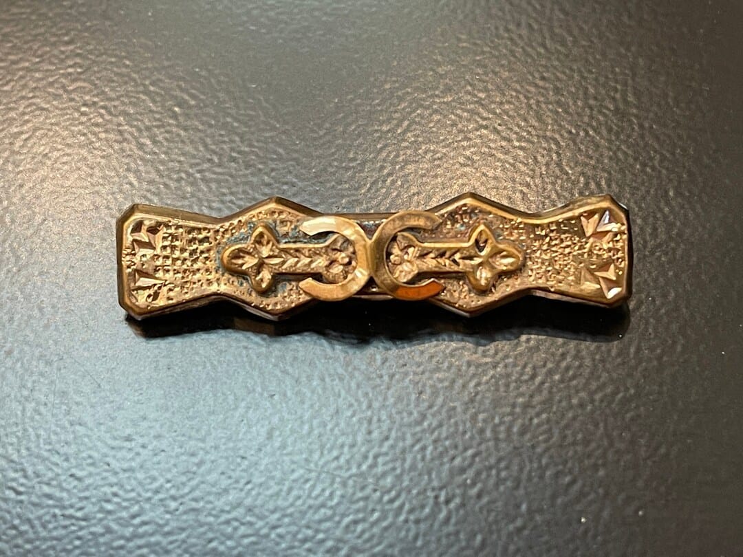 AntiqueJewelryForFun — Victorian Gold Bar Pin — best for Budget Victorian finds