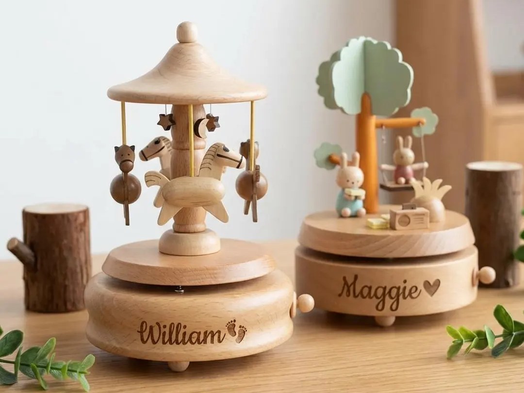 SnuggleBloomUS, Personalized Wooden Music Box, best for Best keepsake for a baby's birthday