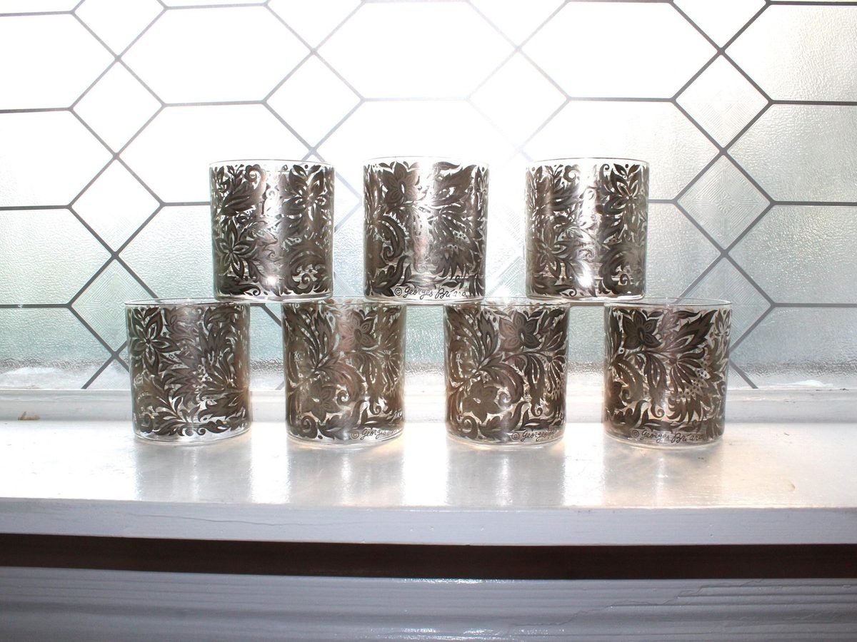 Seven Georges Briard old fashioned tumblers with silver overlay damask pattern, mid century vintage barware